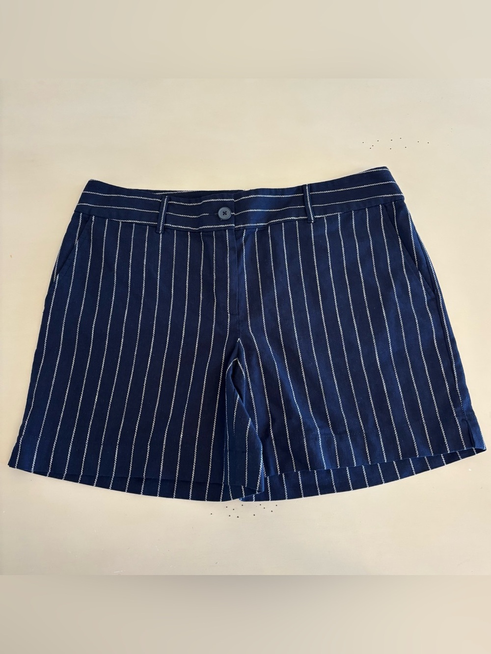 LOFT Navy Pinstripe Linen Blend Women’s Shorts Size 10 NEW